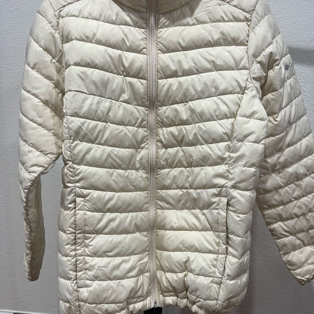 Columbia Women's Off-White Puffer Jacket